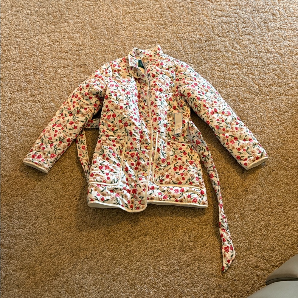 Draper James  White and Pink Floral Puffer Coat size extra small